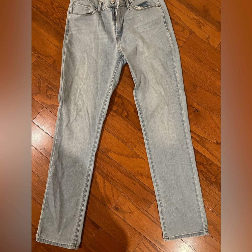 Skinny jeans